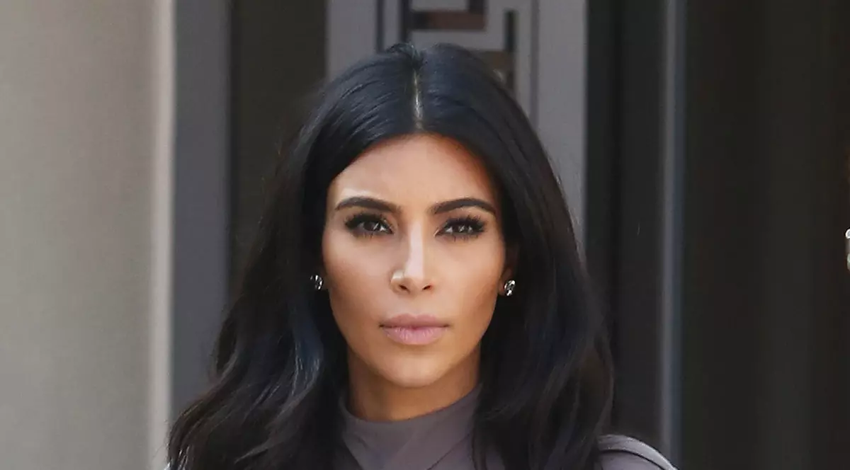 Ce SCHIMBATĂ ERA! Cum arăta Kim Kardashian la 14 ani şi previziunea pe care A FĂCUT-O | VIDEO