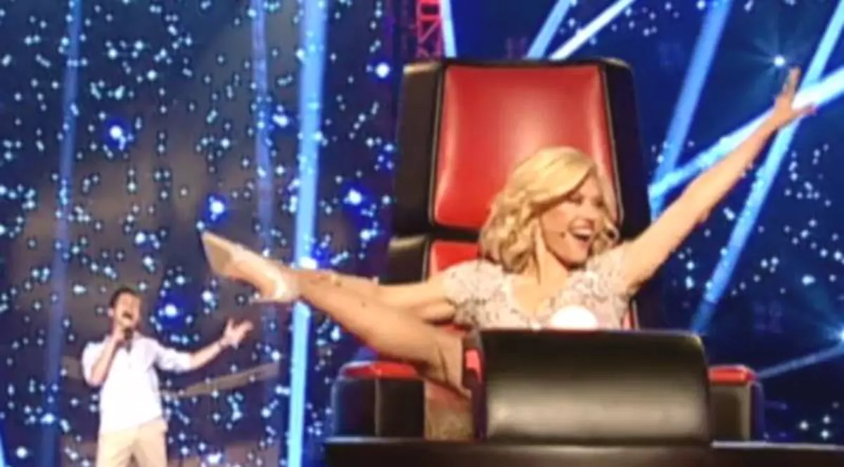 Loredana, FASCINATĂ de o BLONDĂ de la Vocea ROMÂNIEI : "De la o vârstă ne schimbăm... orientarea"