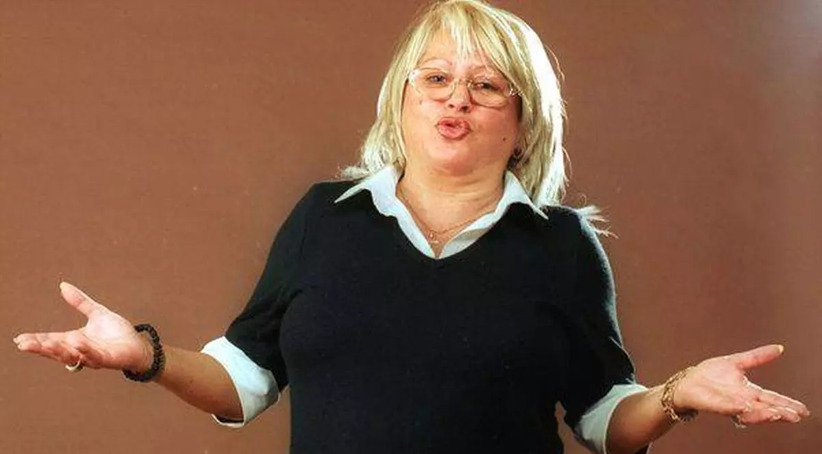 E una DINTRE MARILE ARTISTE ale ACESTEI ŢĂRI, dar are O PENSIE DE NIMIC! CÂŢI BANI ia MIRABELA DAUER de la STAT!