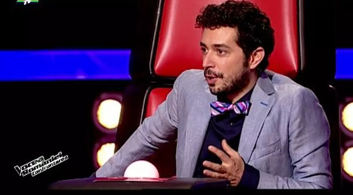 VOCEA ROMÂNIEI. MOGA s-a TRĂDAT! CUM îşi PĂCĂLEŞTE SPECTATORII la CONCERTE!