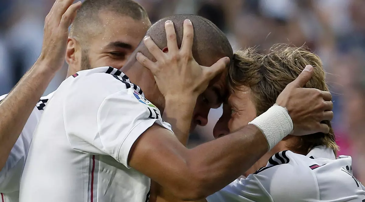 VIDEO&FOTO/ DERBY-UL Real Madrid - Barcelona 3-1. A debutat Suarez 