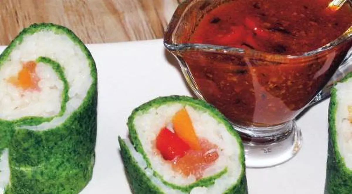 De ce SĂ MĂNÂNCI SUSHI. Preparatul japonez, MINUNE pentru SĂNĂTATE