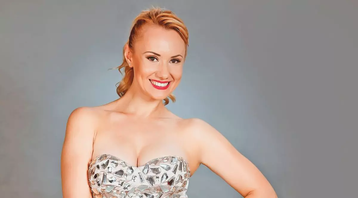 Bebeluşa Oana, angajată pe pile