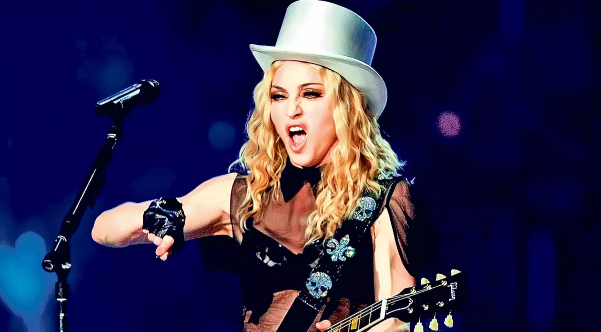 Madonna, declaraţie şocantă: «Nu-mi pasă dacă frati-miu moare»