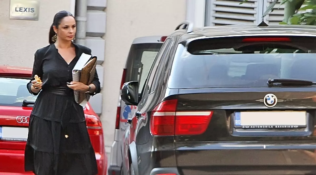 Nu dă permisul şi pace! Andreea Marin merge până în pânzele albe în războiul cu Poliţia Rutieră