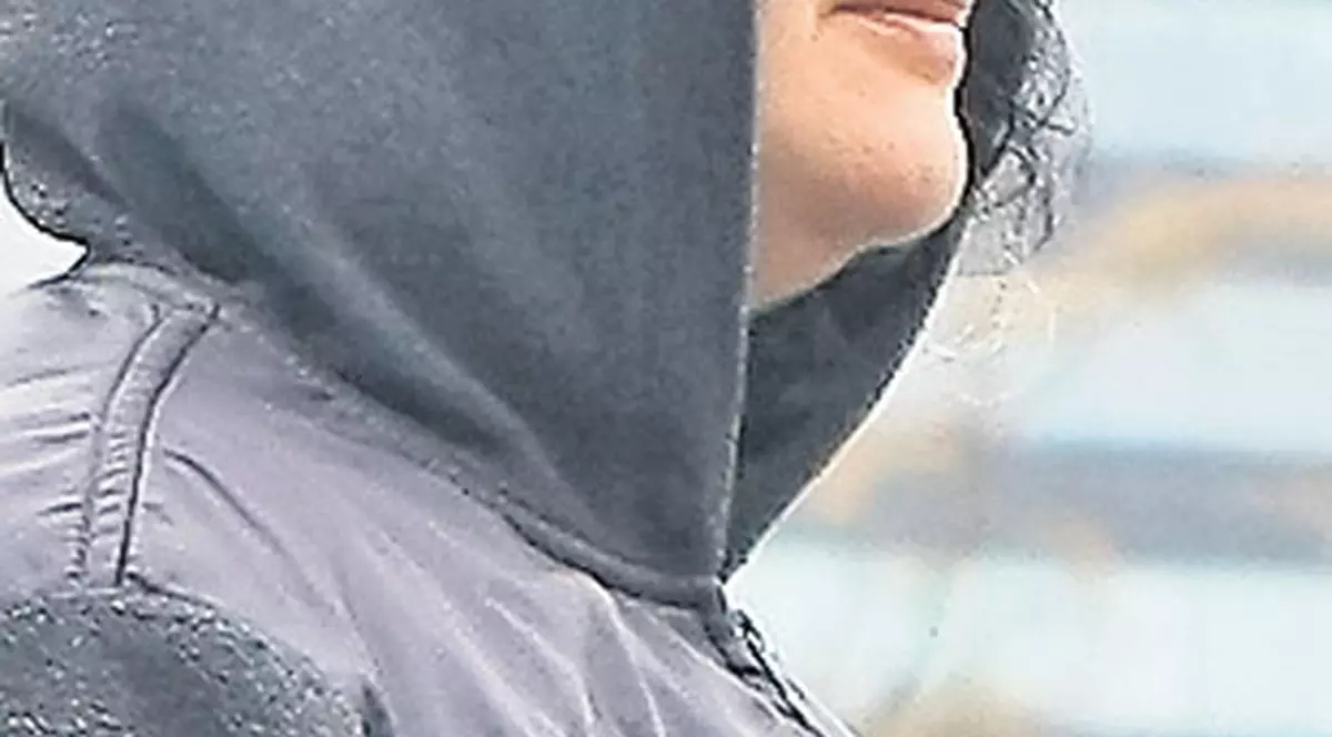 Atenție la țeapa de la ușă! O firmă din București le cere clienților banii în avans și nu le mai livrează marfa