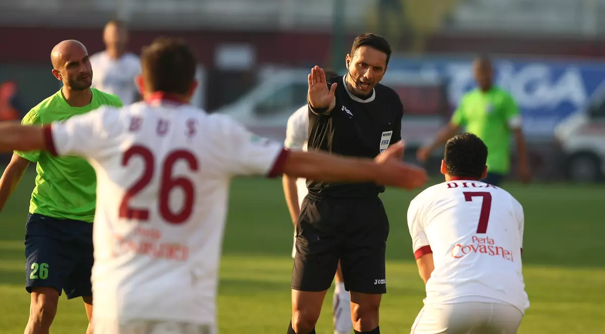 Contestat în ţară, Sebastian Colţescu a fost promovat de UEFA