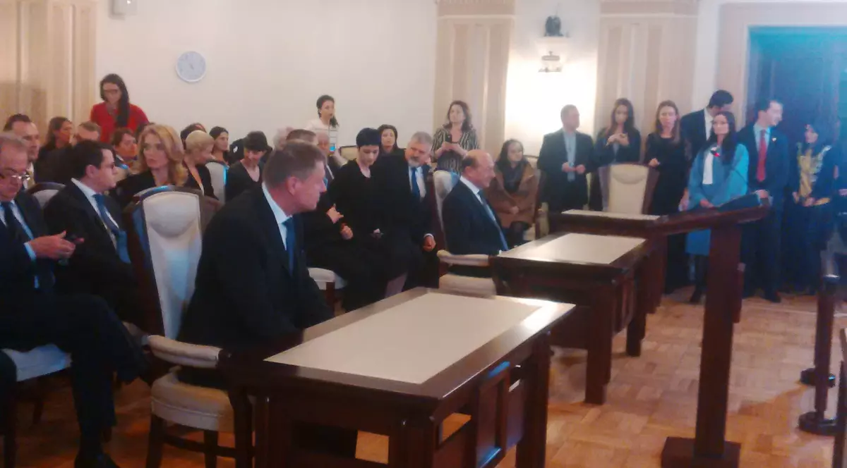 EMOȚII pentru noul șef al STATULUI. KLAUS IOHANNIS, VALDIAT ÎN FUNCȚIA DE PREȘEDINTE