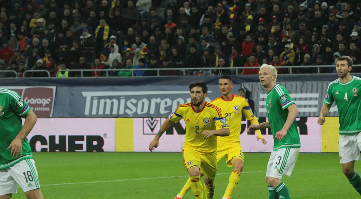 SUPER-POVESTE. Papp punea vacile pe fugă cu mingea. Câţi fraţi are stelistul 