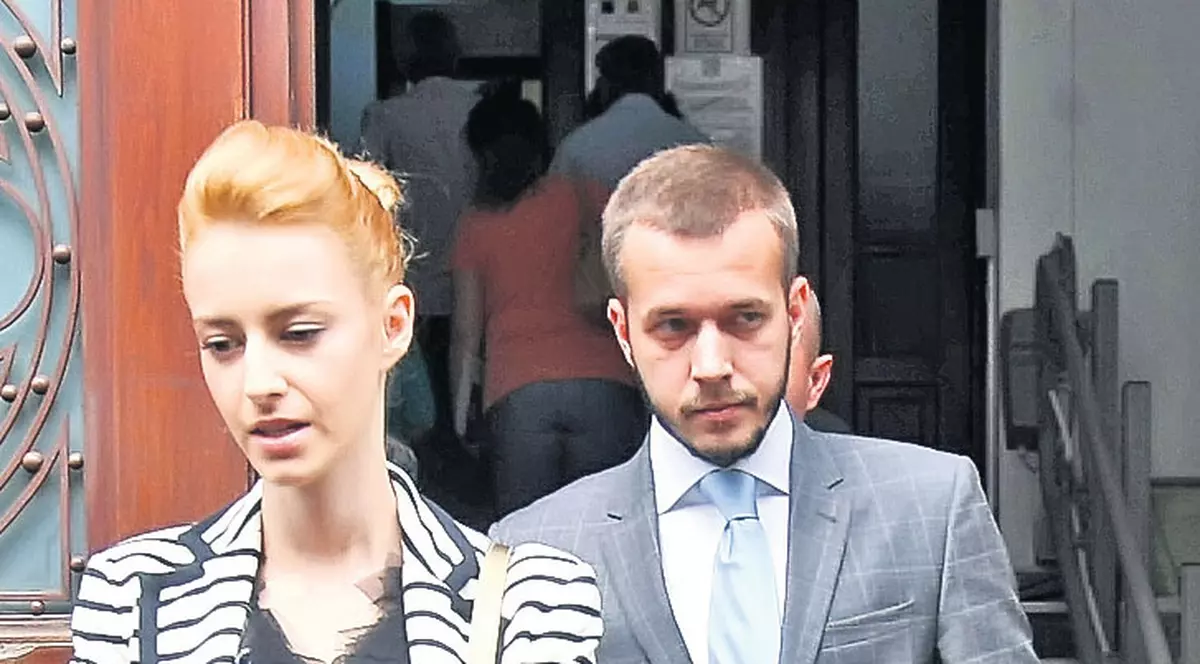 Mascații, la ușa iubitei lui Andrei Năstase