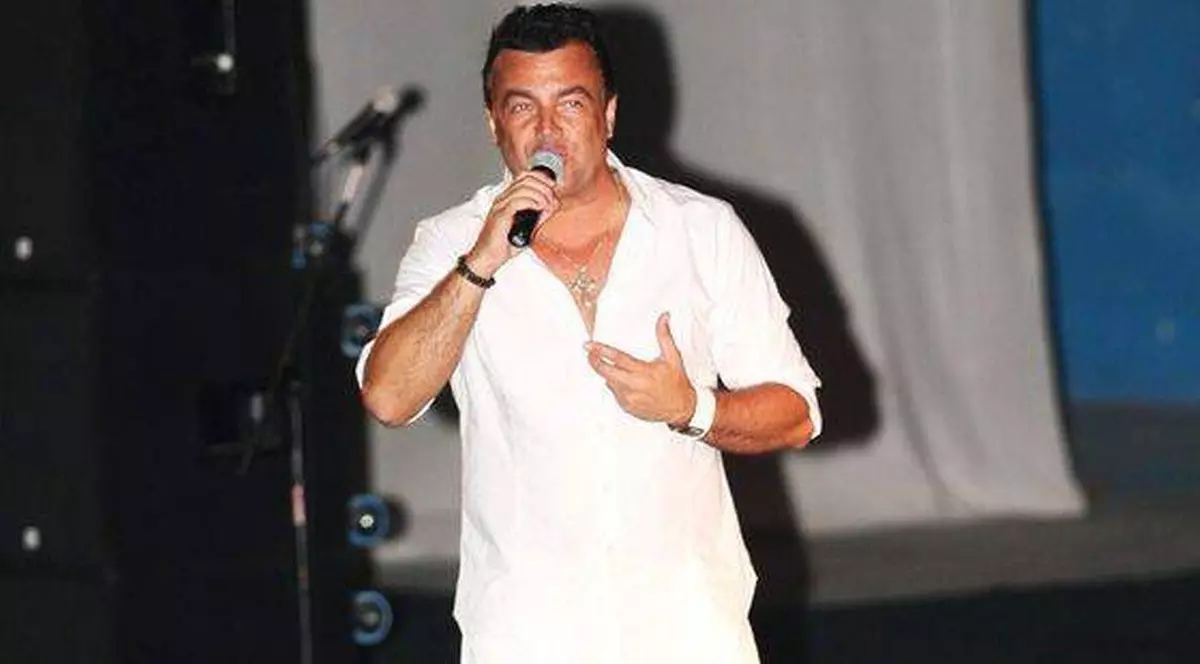 Adrian Enache, SCHIMBARE de LOOK. Vrea frizură de adolescent!