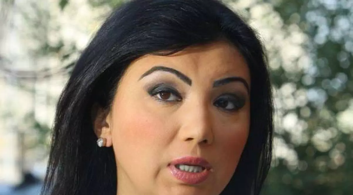 ADRIANA BAHMUȚEANU, LUATĂ pe SUS în DIRECT! INCREDIBIL ce s-a ÎNTÂMPLAT! | FOTO