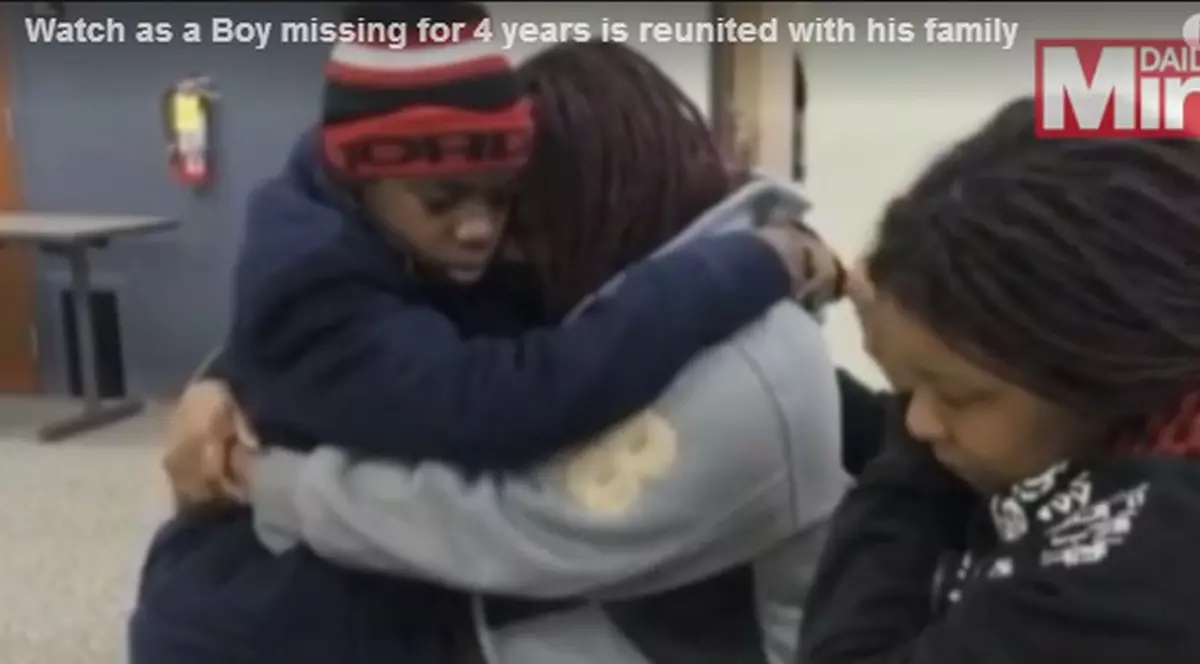 A DISPĂRUT la 9 ANI, l-au GĂSIT la 13! UNDE ERA ASCUNS ATÂTA TIMP PUȘTIUL? POVESTE EMOȚIONANTĂ