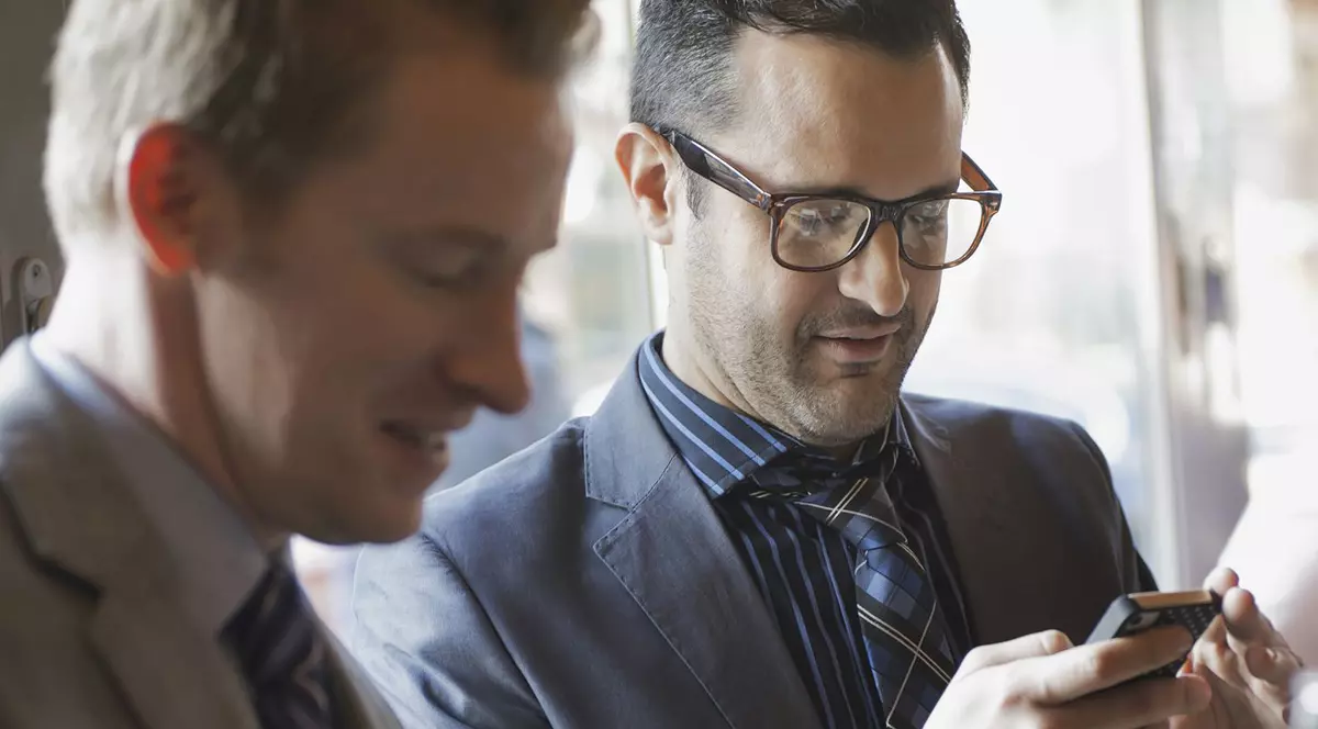 ÎNCĂ un STUDIU BRITANIC: CE presupune PRIETENIA ADEVĂRATĂ pentru FEMEI. Dar pentru BĂRBAȚI