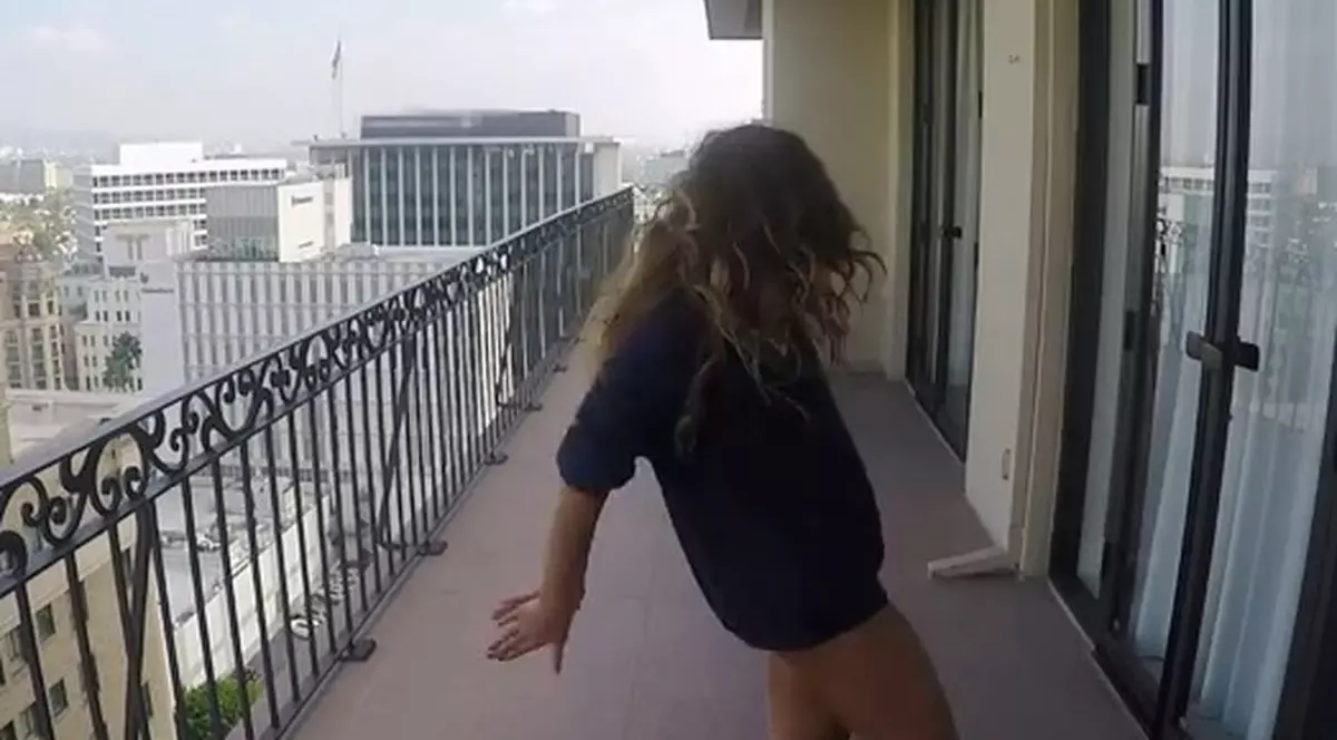 IMAGINI ULUITOARE! BEYONCE, FILMATĂ în timp ce se COMPORTA NEBUNEȘTE pe BALCON | VIDEO