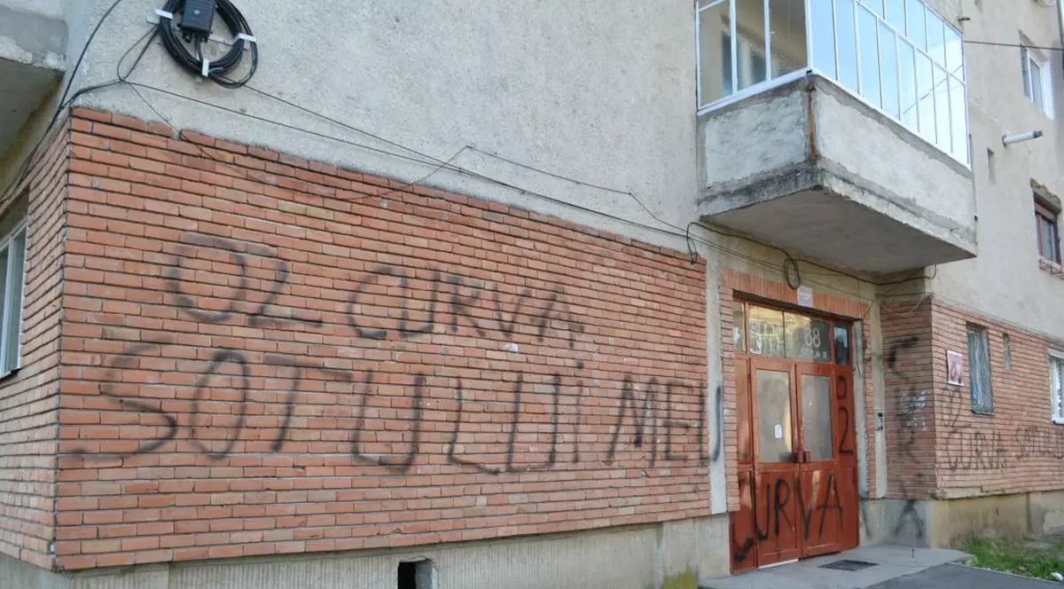 RĂZBUNARE CRUNTĂ a SOȚIEI ÎNȘELATE cu o ELEVĂ DE LICEU