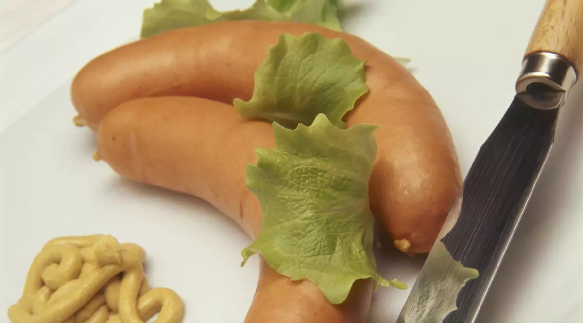 AVERTISMENT! ALIMENTAȚIA bogată în GRĂSIMI, ZAHĂR și SARE are EFECTE IREVERSIBILE