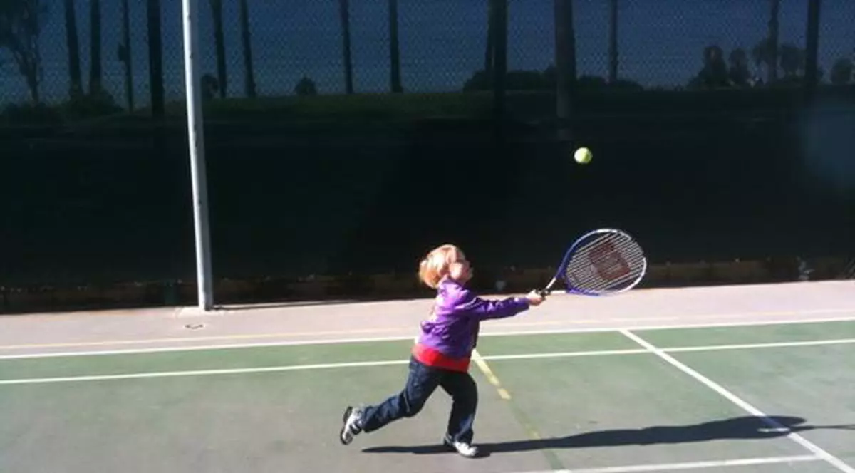 NADIA COMĂNECI/ Vrea ca băiatul ei să facă sport! A încercat de toate. Unde va rămâne