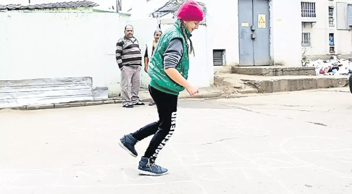 Premianta care trăieşte în garaj