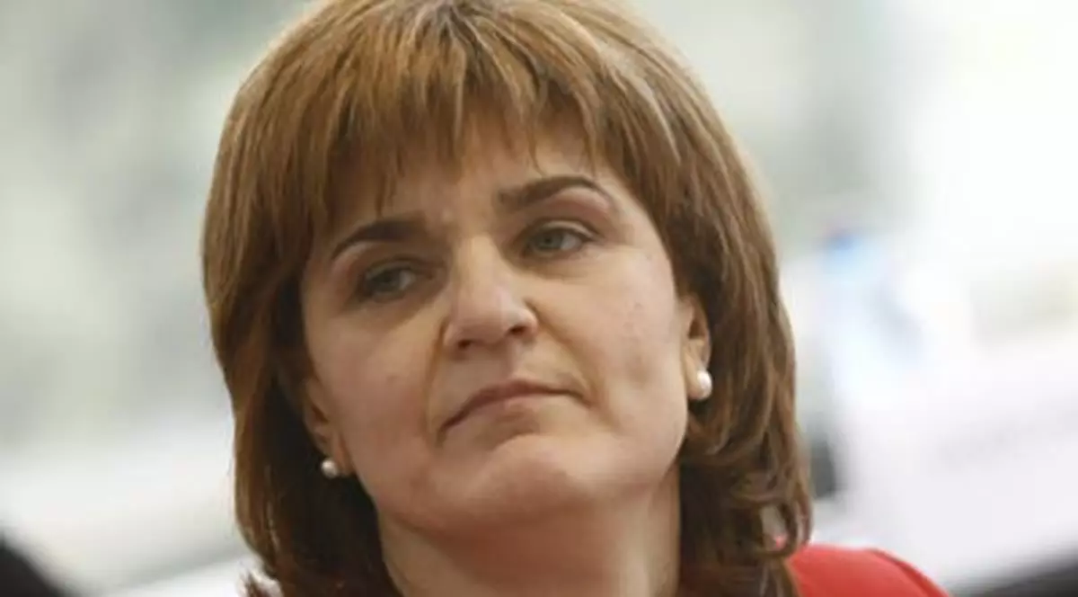 A avut nenumărate oferte să rămână defintiv afară. Le-a declinat pe toate!