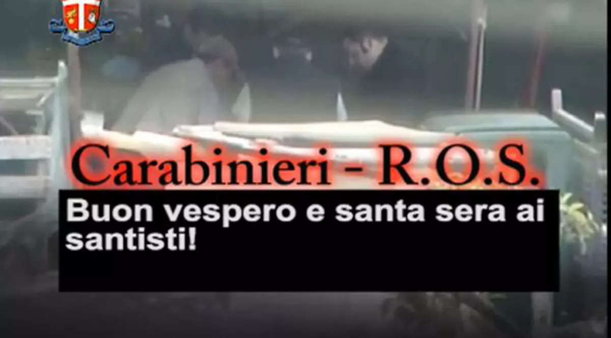 SENZAȚIONAL! PRIMELE IMAGINI PUBLICE cu un RITUAL DE INIȚIERE în MAFIA ITALIANĂ | VIDEO