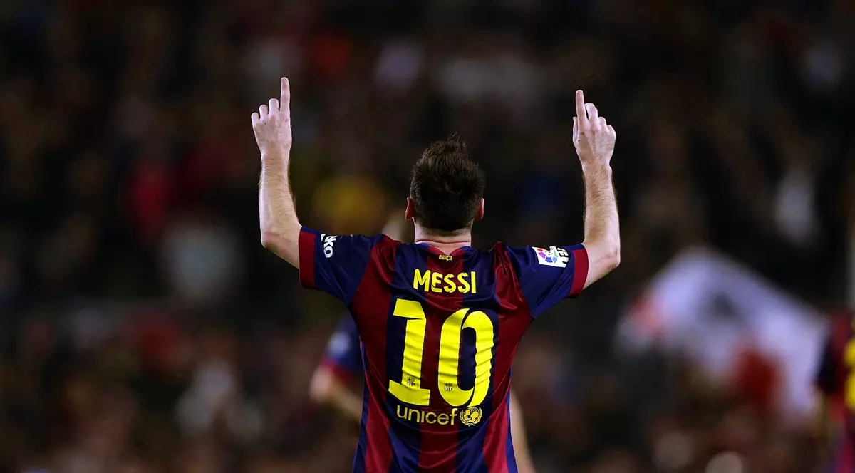 FOTO / Lionel Messi a serbat doborârea recordului cu familia