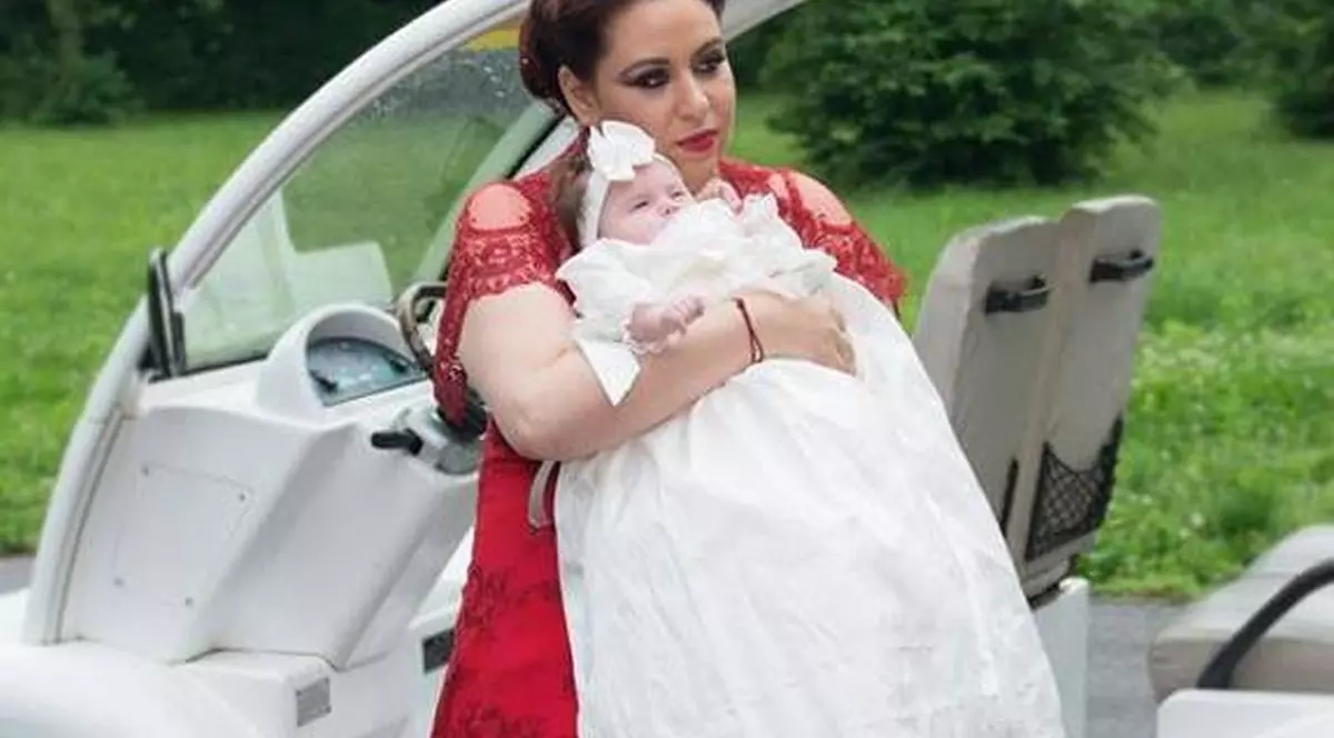 Oana Roman, PRIMUL CADOU de Moș Nicolae pentru fiica ei! CE-I PUNE ÎN BOTOȘEI?