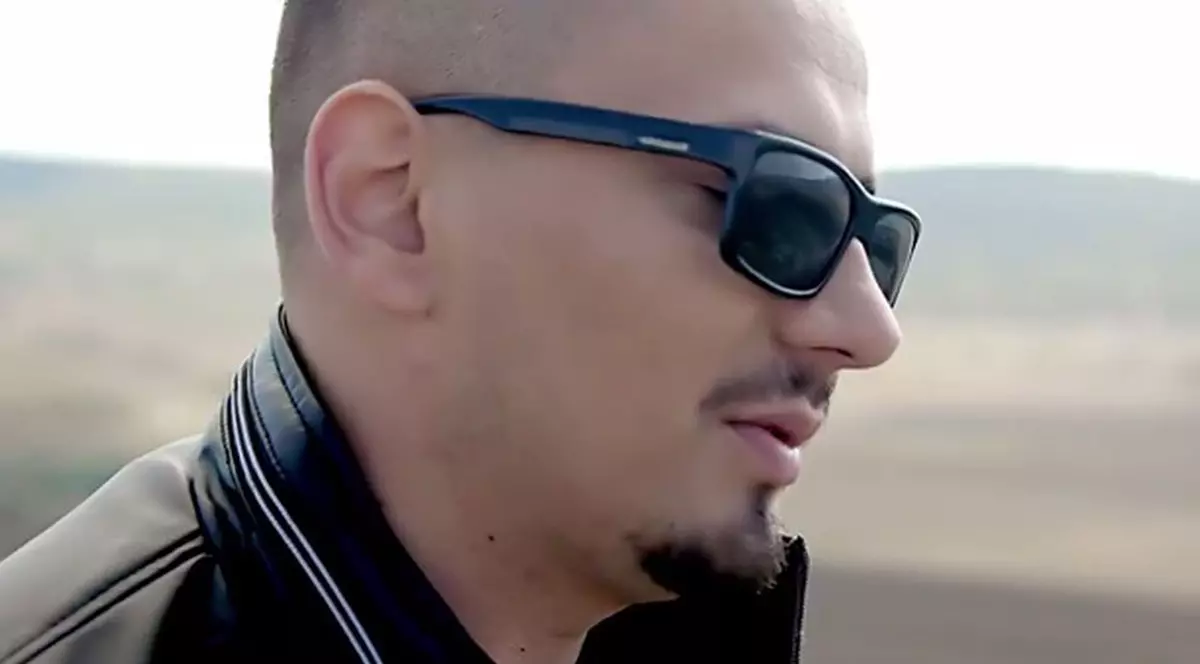 PREMIERĂ LIBERTATEA.RO | Mango Records lansează Cosy, ”Pasageri”! VIDEO