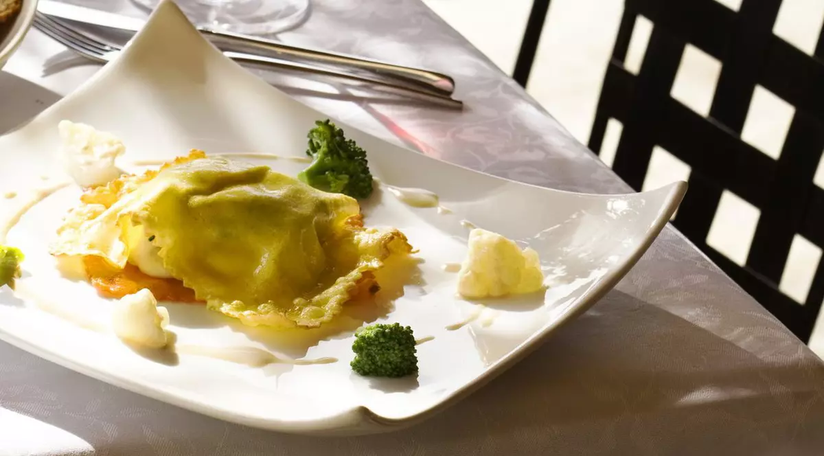 PASTELE, CEL MAI GUSTOS PREPARAT ÎN... DIETĂ! Ce să faci ca să slăbești MÂNCÂNDU-LE? 