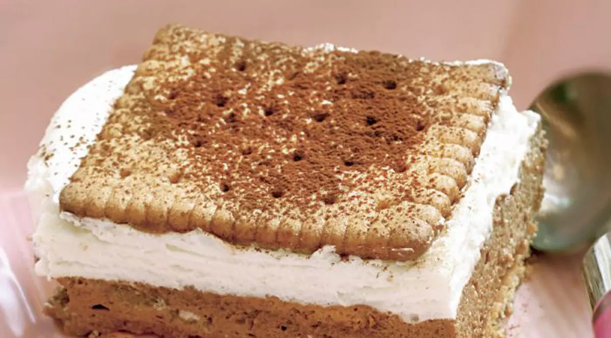 Prajitură cu biscuiţi