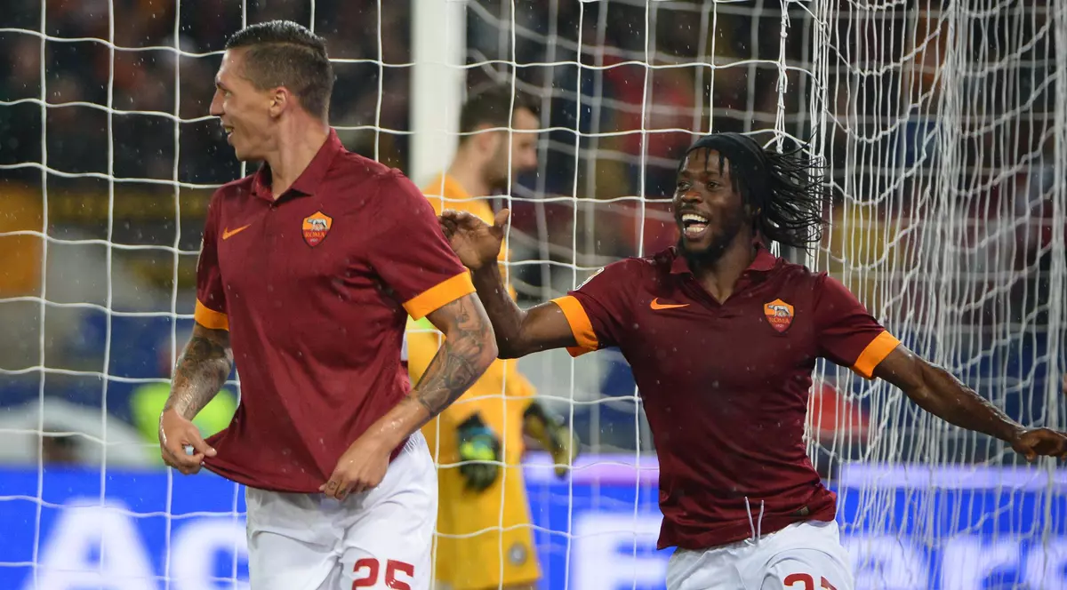VIDEO / Roma - Inter 4-2. Capitolinii rămân la 3 puncte în spatele campioanei