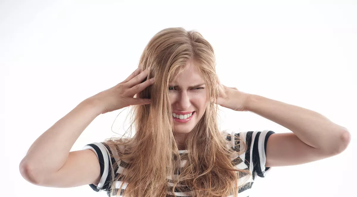 Cum să SCAPI DE DURERILE DE CAP în 70 de secunde! Un TRUC EFICIENT