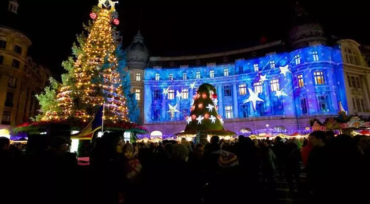 RAIUL CADOURILOR! CEL MAI MARE TÂRG de CRĂCIUN, DESCHIS în București
