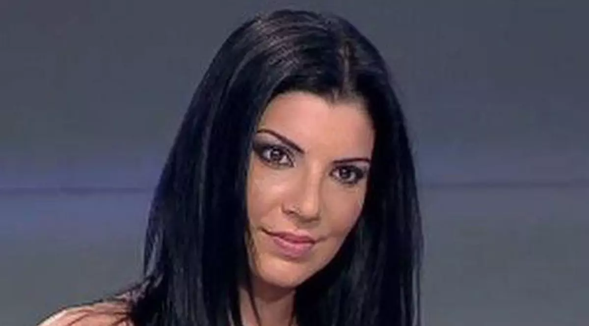 Andreea Tonciu a RENUNȚAT la HAINE, după ce și-a OPERAT NASUL | FOTO în ARTICOL