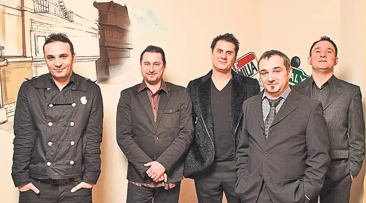 E căsătorit cu trupa | Cristi Enache şi-a găsit direcţia în dragoste: Direcţia 5