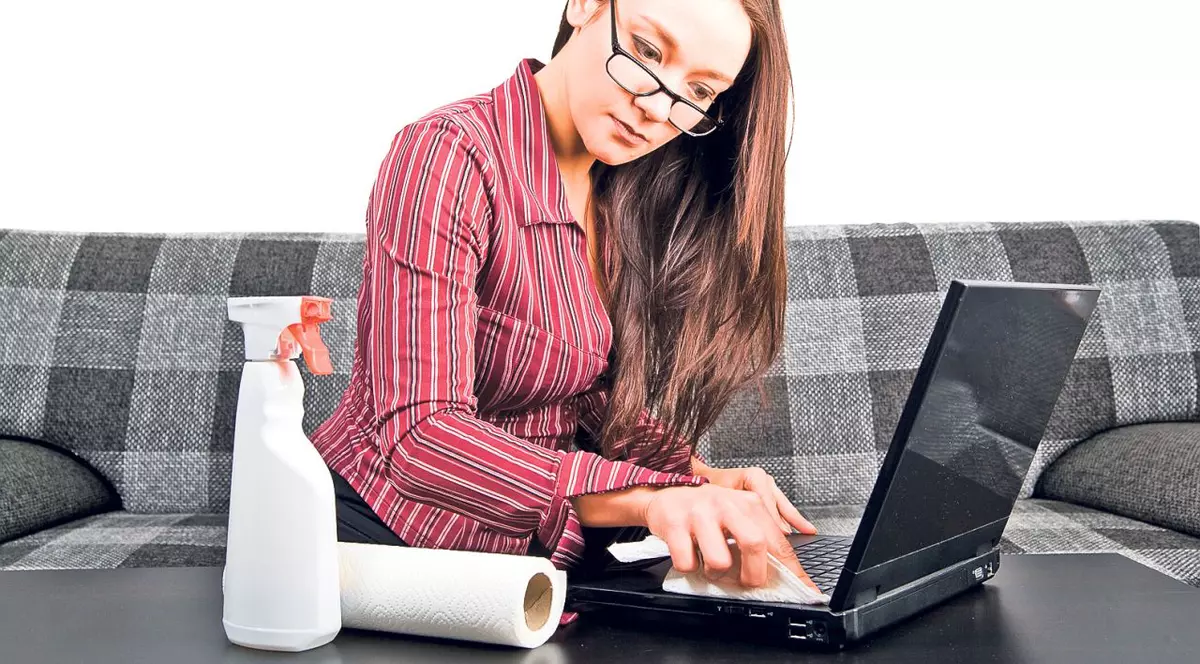 Curăţă corect electronicele din casă