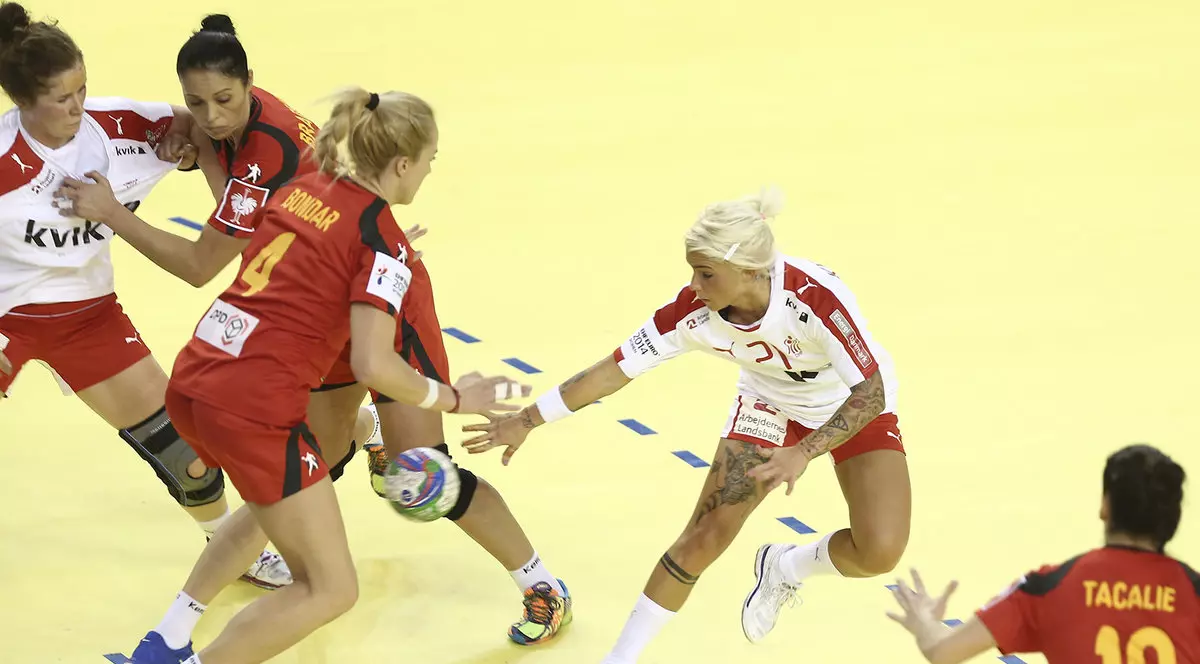 FOTO&VIDEO/ Playmakerul Danemarcei, Kristiansen, a avut o relație cu Gravholt, iar acum se iubește cu portărița Toft