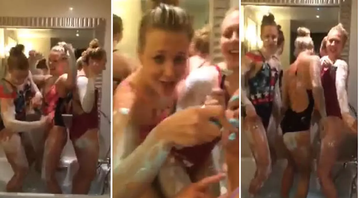 VIDEO/ Fetele din lotul național al Austriei, ”orgie” în baie!