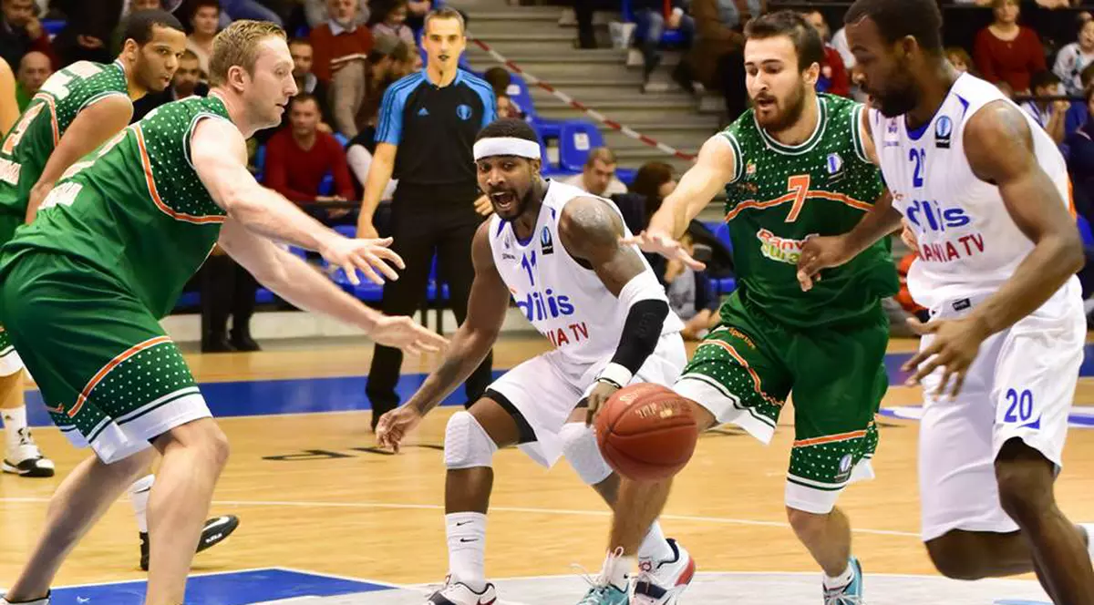 VIDEO/ CSU Asesoft Ploiești – Banvit 84-74. ^Ploieştenii, cu un pas în Top 32
