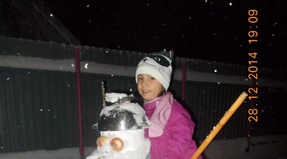 Kassandra s-a jucat în zăpadă, după 23 zile de la ultima operaţie / FOTO 