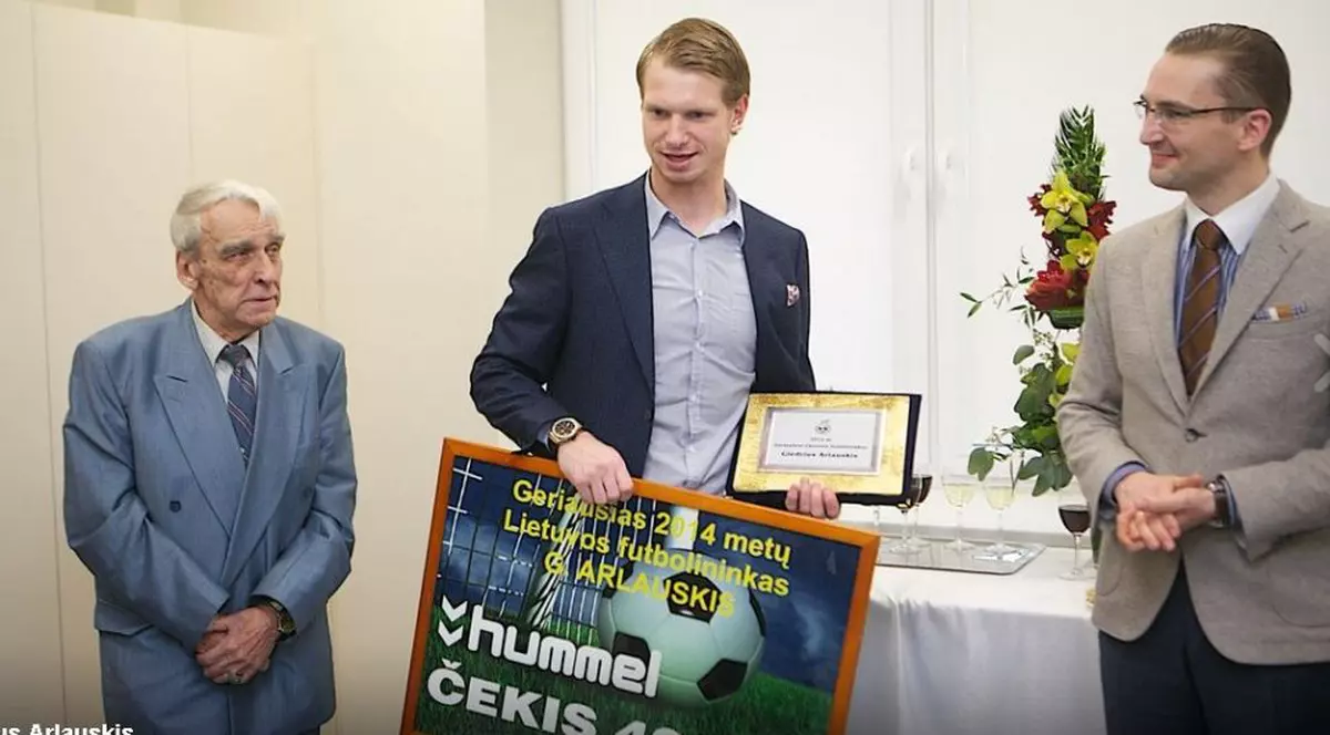 Apreciat în Lituania! Arlauskis a primit premiul de cel mai bun fotbalist din 2014 / FOTO