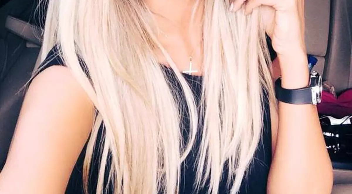 Bianca Drăgușanu, PALMĂ PENTRU CRITICI: ”La cină servesc acești pantofi”