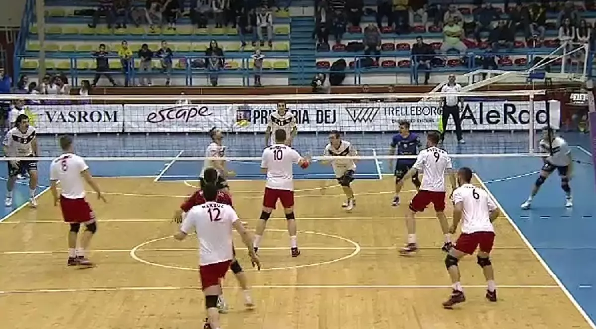 Volei / Unirea Dej - Dinamo 3-1. ”Câinii” au acces în ”optimile” Challenge Cup