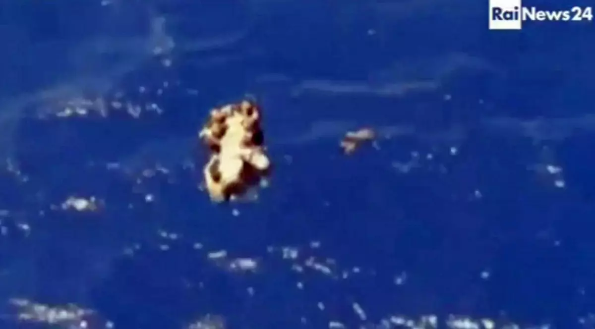 Un român printre pasagerii feribotului care a luat foc în largul Greciei