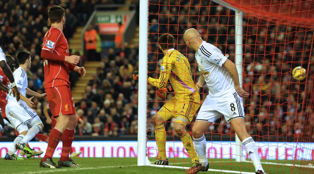 Liverpool a zdrobit-o pe Swansea în ultimul meci al anului din Premier League / VIDEO