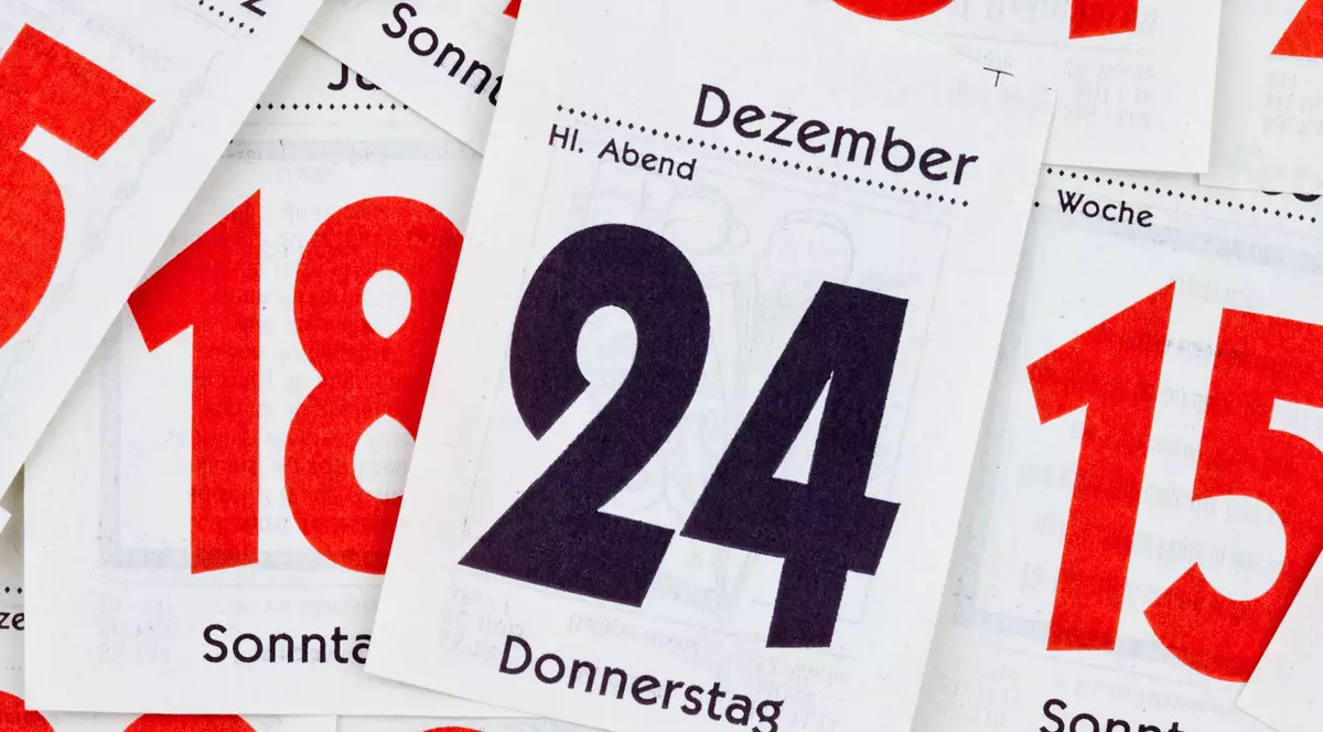 ZILE LIBERE în 2015: Care sunt SĂRBĂTORILE LEGALE pentru anul viitor