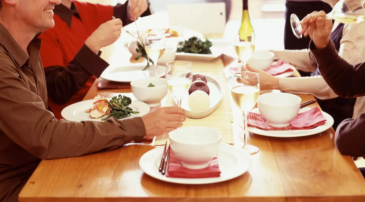 Superstiții de Revelion, la romani! CE NU AI VOIE SĂ FACI în noaptea dintre ani