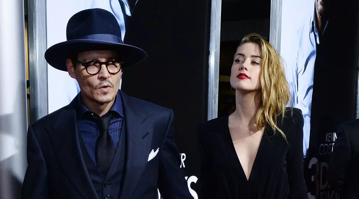 Johnny Depp VREA NUNTĂ în seara de REVELION