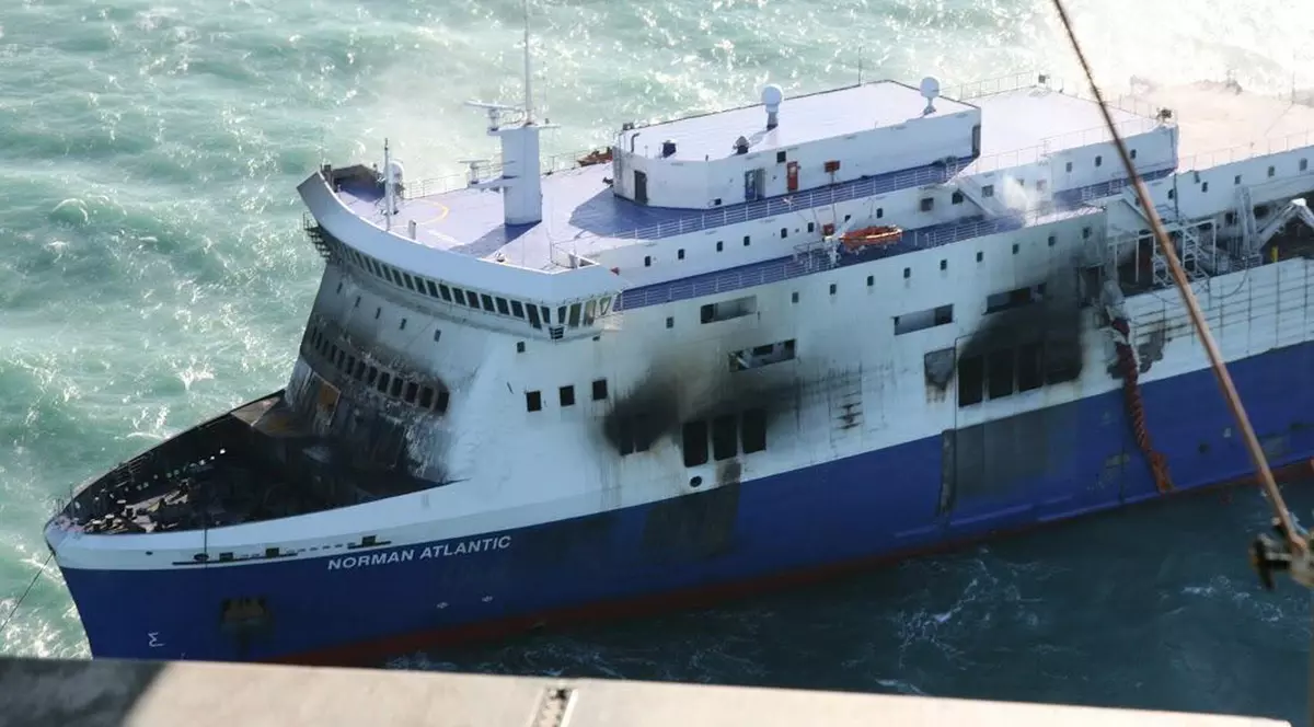 Românca salvată de pe feribotul din Marea Ionică va ajunge în Italia miercuri după-amiază