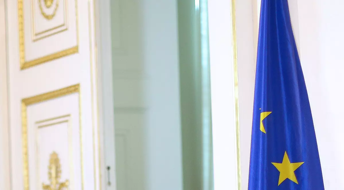 În sfârșit, suntem și noi văzuți bine în Europa. Un socialist român, lăudat de duşmanii politici din Parlamentul European